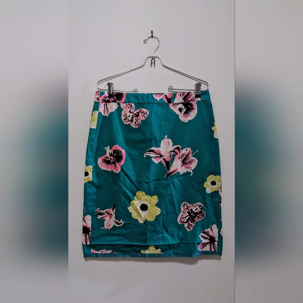 J. Crew Tropical Floral The Pencil Skirt sz 8 - Picture 1 of 11
